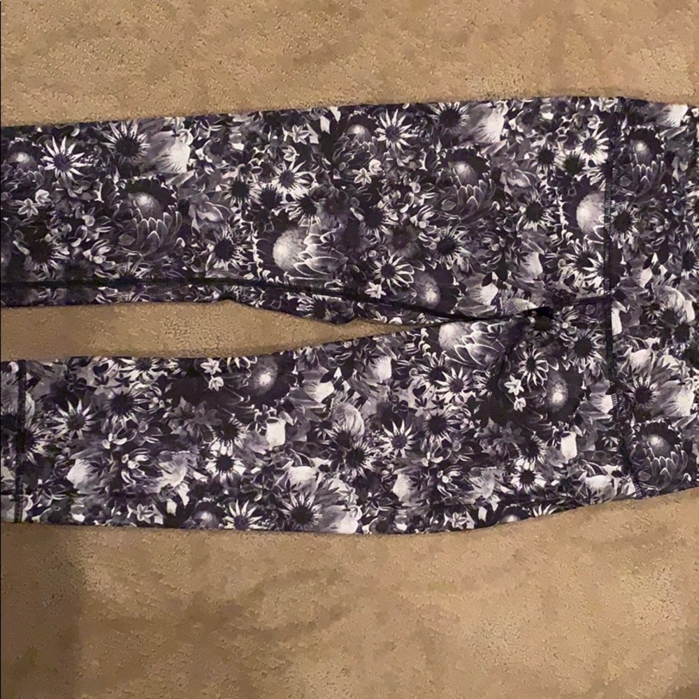 Wunder Under Crop Full on Luxtreme Size 10